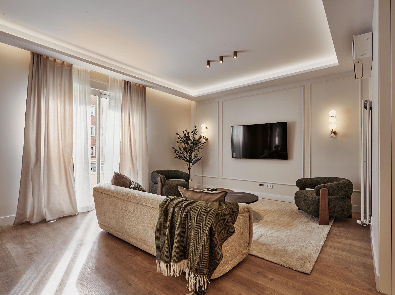 Alcalá IV, Goya · Salamanca, Madrid — Horlux & Emuna — 4