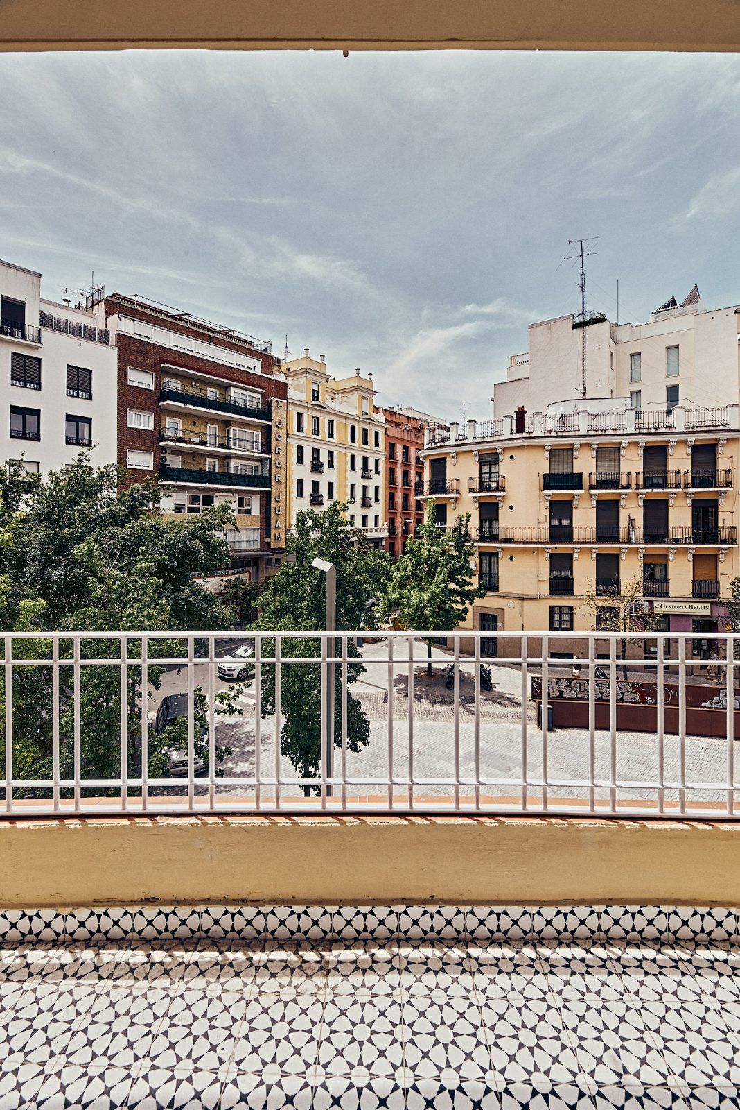 Antonia Mercé, Barrio de Ibiza · Retiro, Madrid — Horlux & Emuna — 5