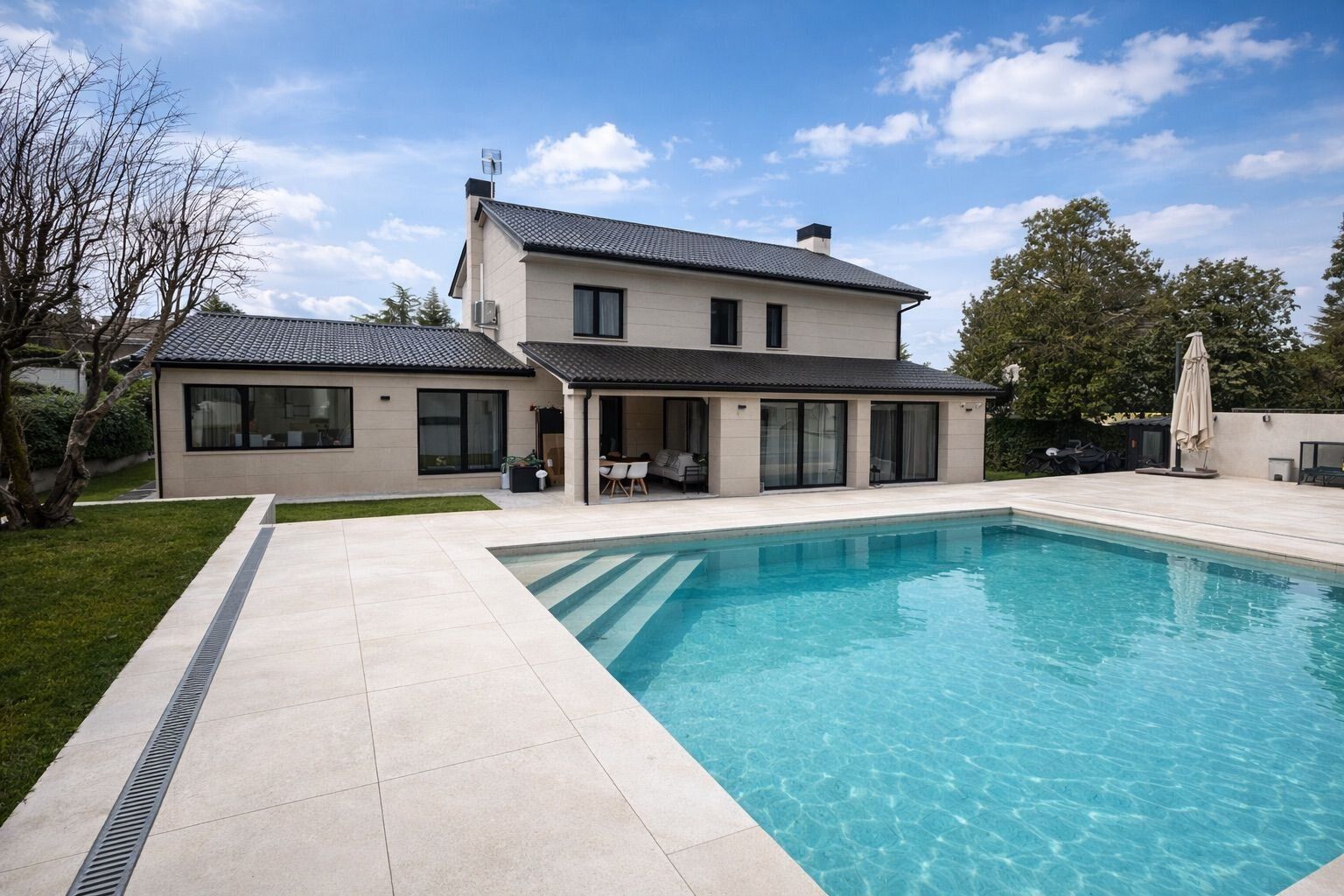 Zona Monteclaro,Pozuelo de Alarcón,马德里 — Horlux & Emuna — 1