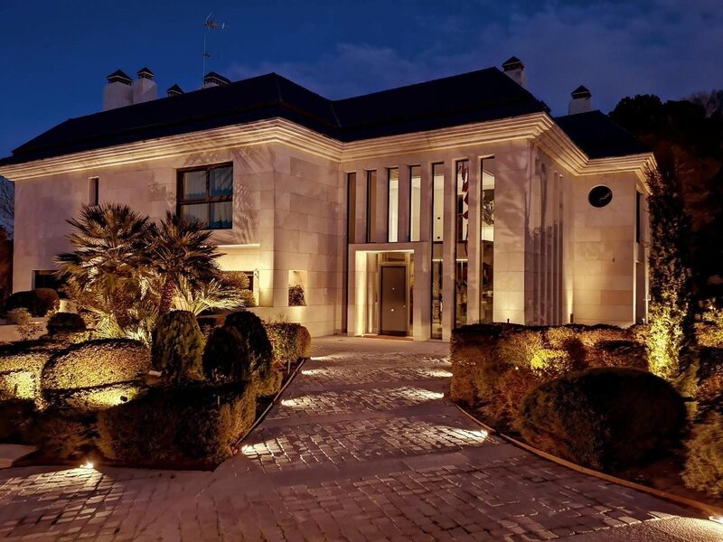 Villa en La Moraleja, Madrid — Horlux & Emuna