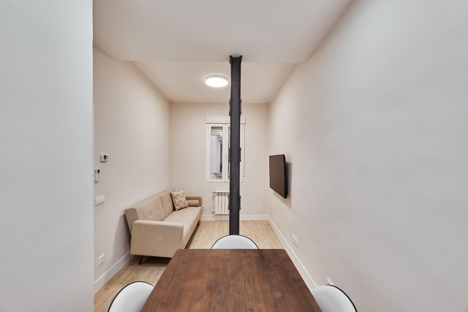 Lombía,Salamanca,马德里 — Horlux & Emuna — 2