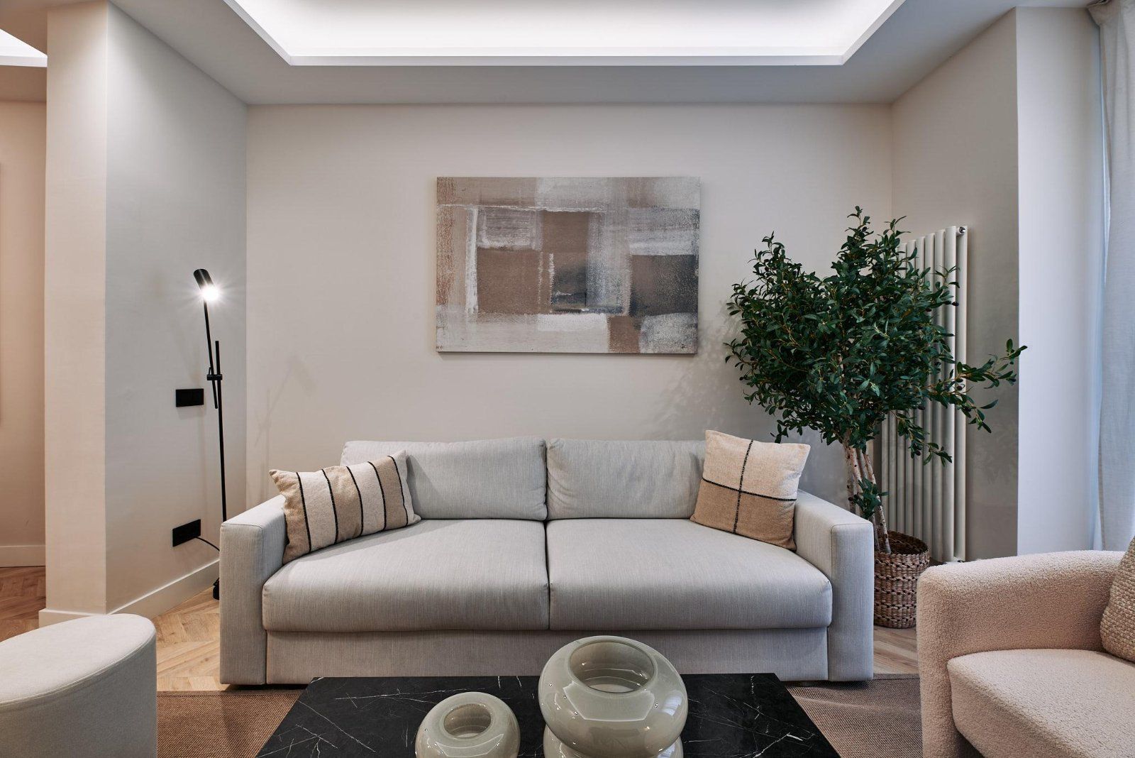 Tetuán,Centro · Sol,马德里 — Horlux & Emuna — 2