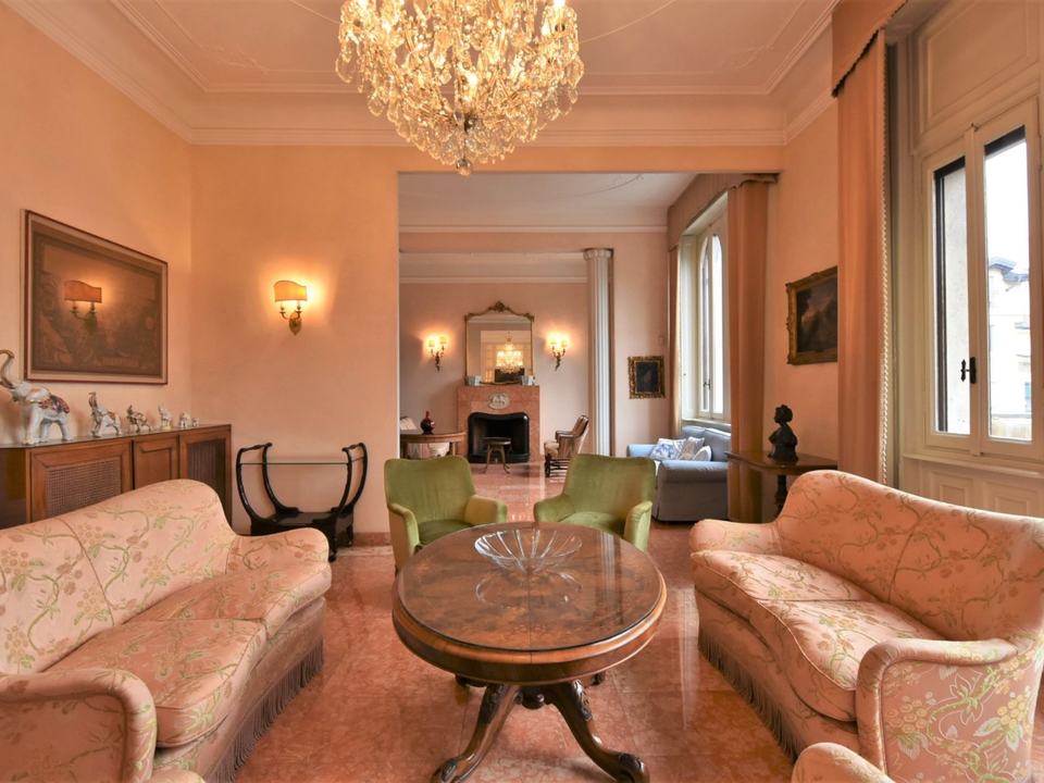 Antique Elegance · Milan
