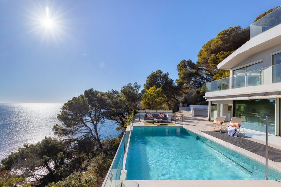 Sun-Kissed Seaside, luxury villa for rent in Costa Brava