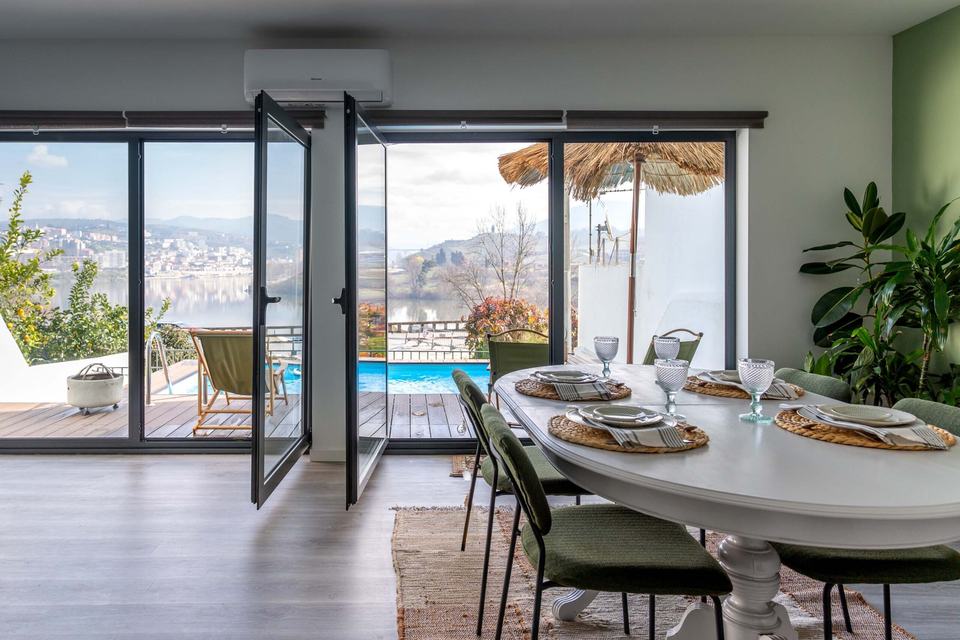 Above the Douro, luxury apartment for rent in Douro Valley