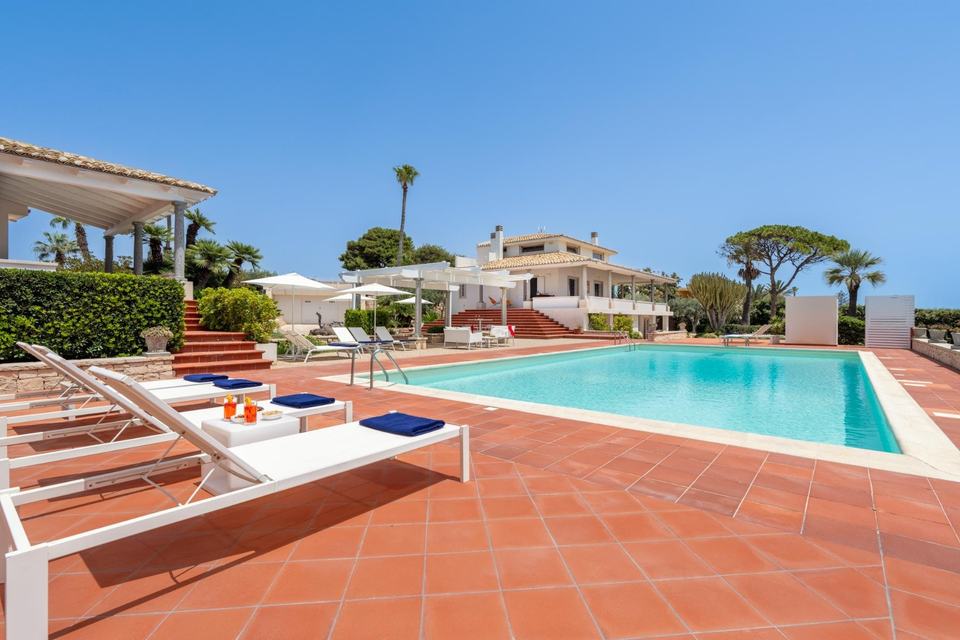 Sea Echo Shore · Sicily