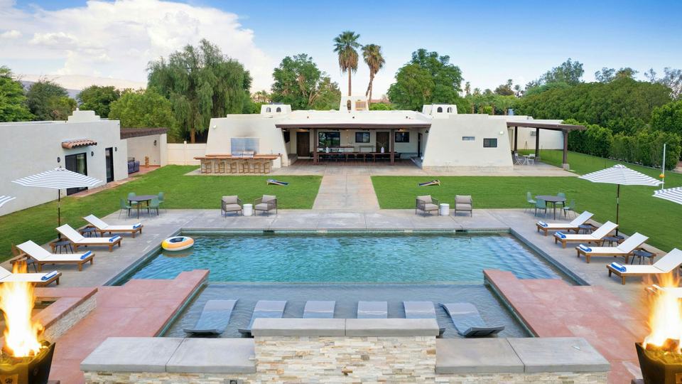 Desert Court · Palm Springs