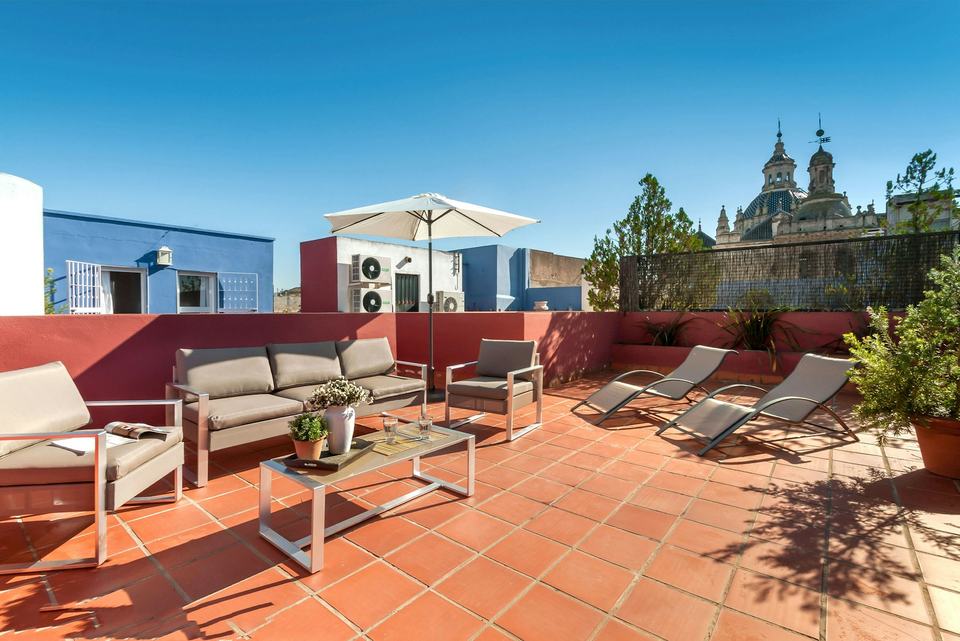 Rays of the Glass, luxury house for rent in Seville
