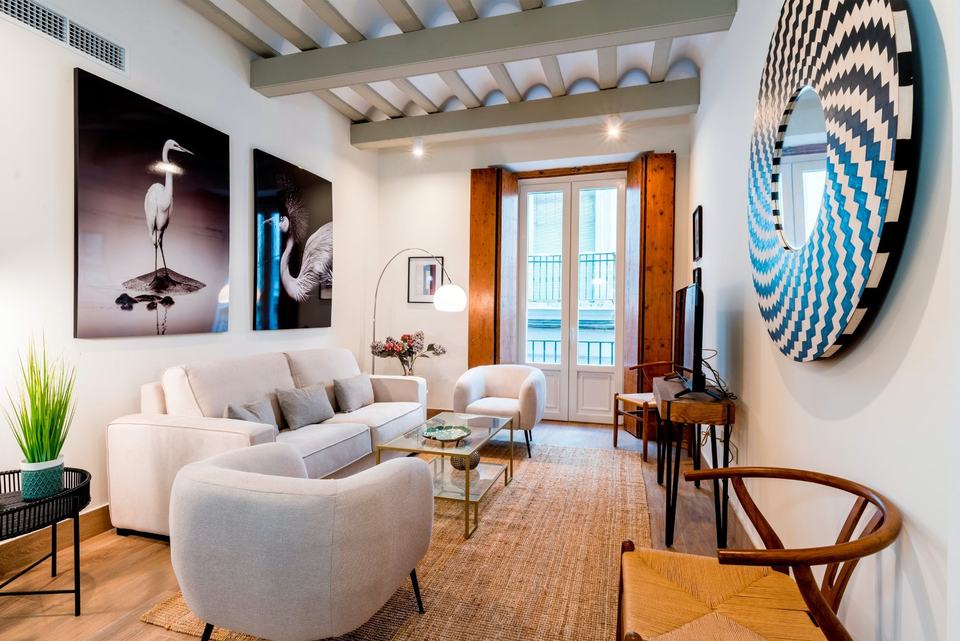 Blending History, luxury apartment for rent in Cádiz